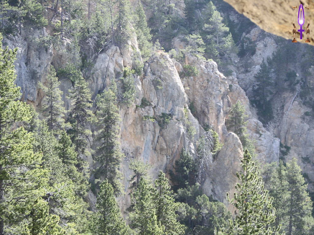 Cliquez sur la Photo pour quitter le Diaporama et Ouvrir la Photo correspondante...