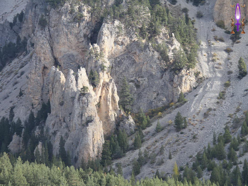 Cliquez sur la Photo pour quitter le Diaporama et Ouvrir la Photo correspondante...