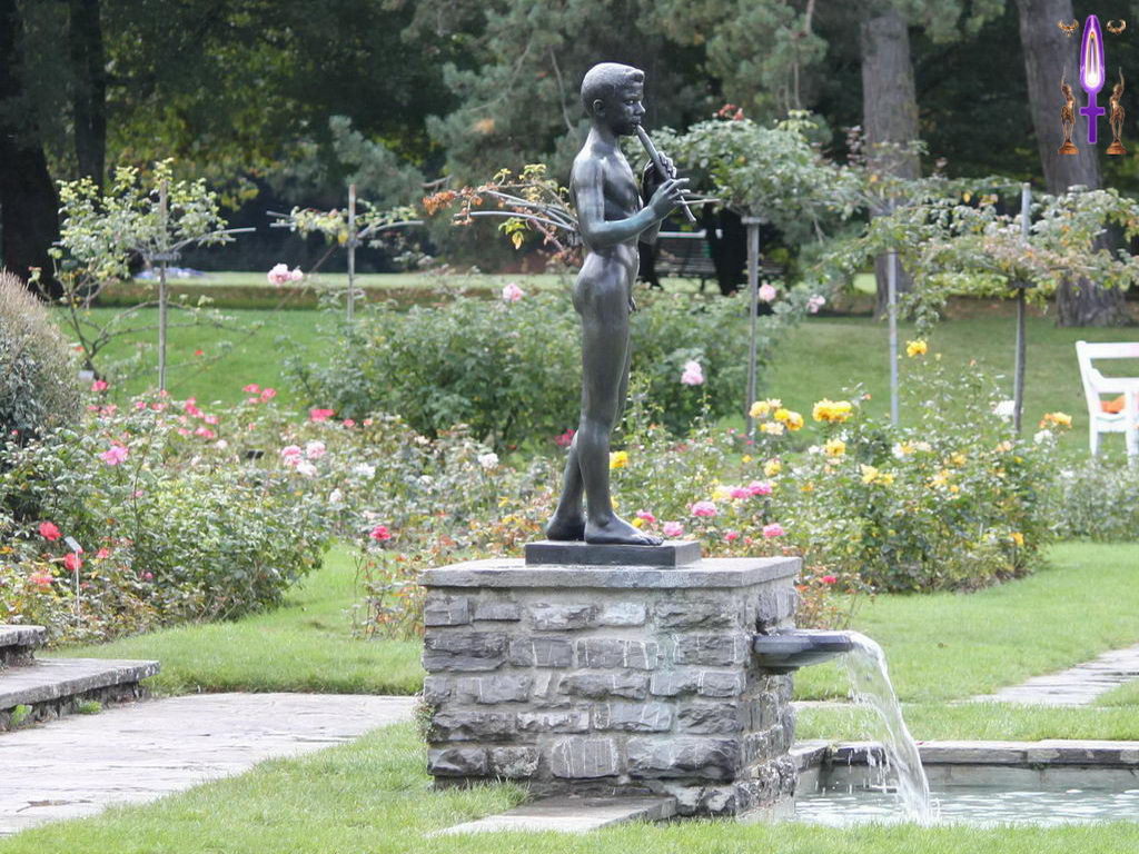 Cliquez sur la Photo pour quitter le Diaporama et Ouvrir la Photo correspondante...