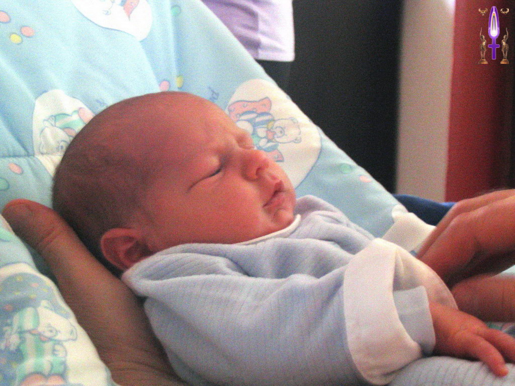 Album Magique d'Isapierre, Episode No 13 : La naissance de Noah, déjà un petit Bouddha...