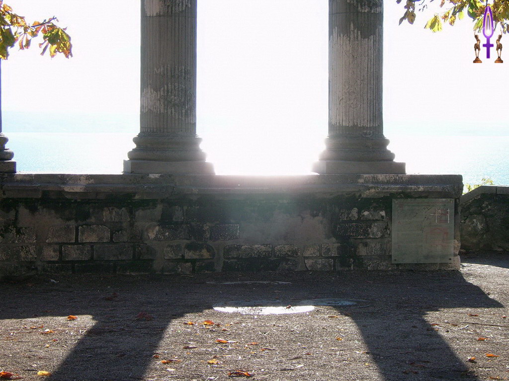 Album Magique d'Isapierre, Episode No 29 : Les colonnes romaines de Nyon, un passage vers la Lumière...