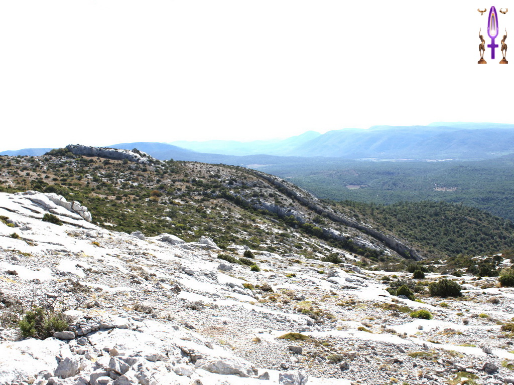 Album Magique d'Isapierre, Episode No 98 : L'autre versant de la Sainte Baume, un espace dédié au Féminin Sacré, Université créée par Marie-Madeleine...