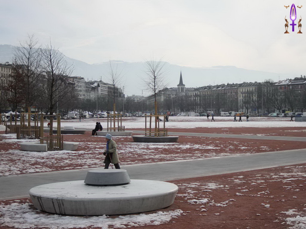 Croix de Lumière, Photo de la Série Q No 105 