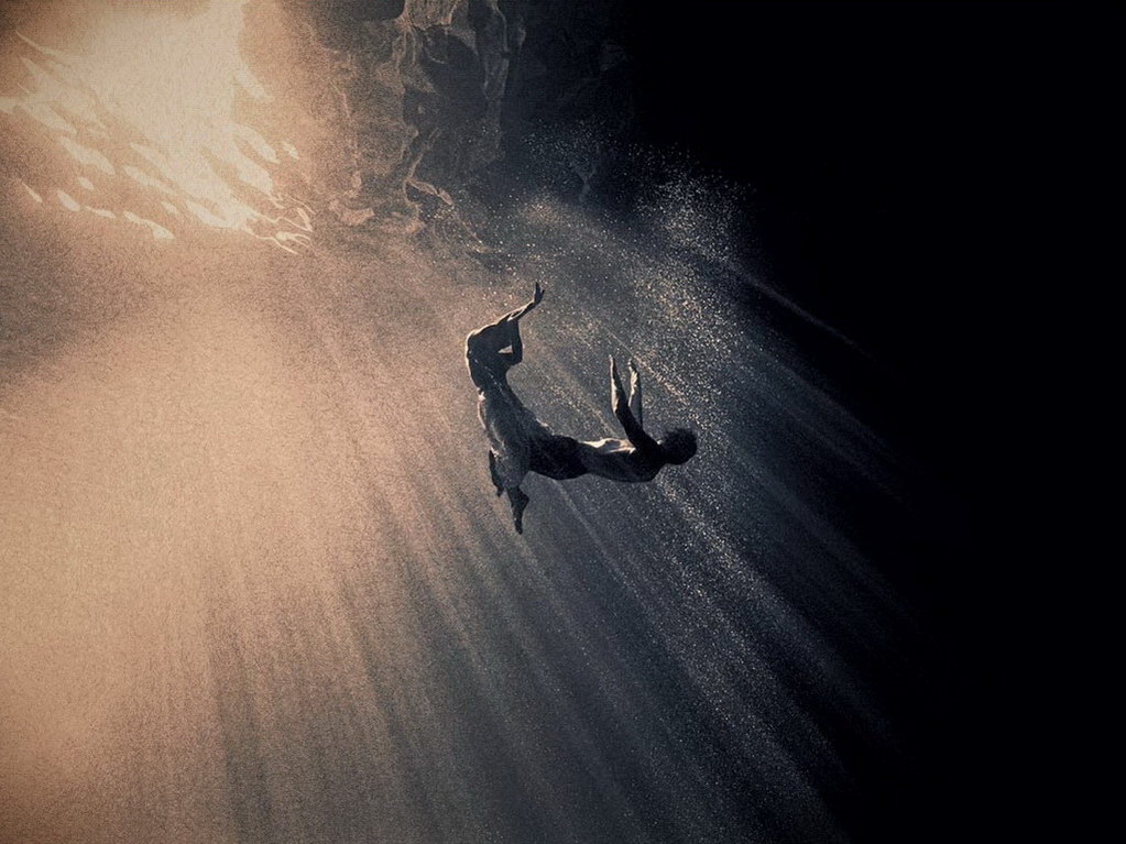 Croix de Lumière, Photo Ashes and snow No 31 