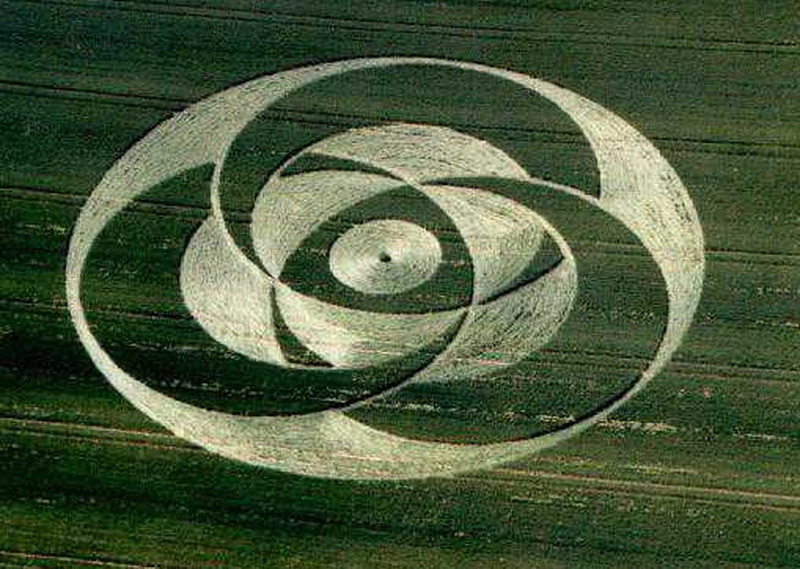 Croix de Lumière, Photo de la Série Crop-circle No 5 