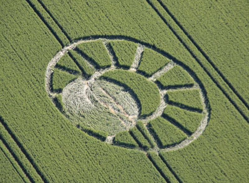 Croix de Lumière, Photo de la Série Crop-circle No 72 