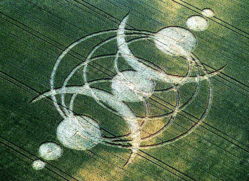 Croix de Lumière, Photo de la Série Crop-circle No 104 