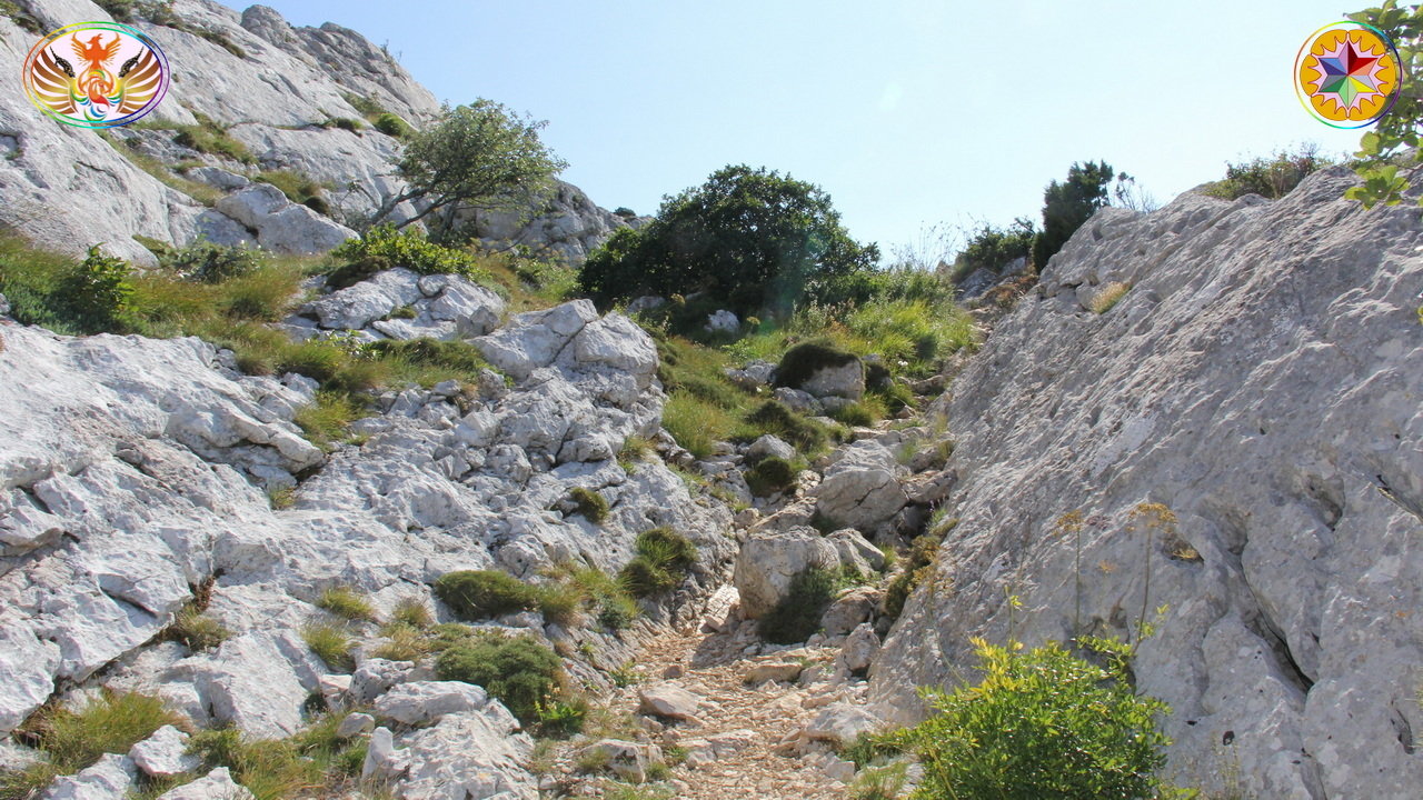 Croix de Lumière, Image de la Sainte-Baume d'Isapierre No 045 