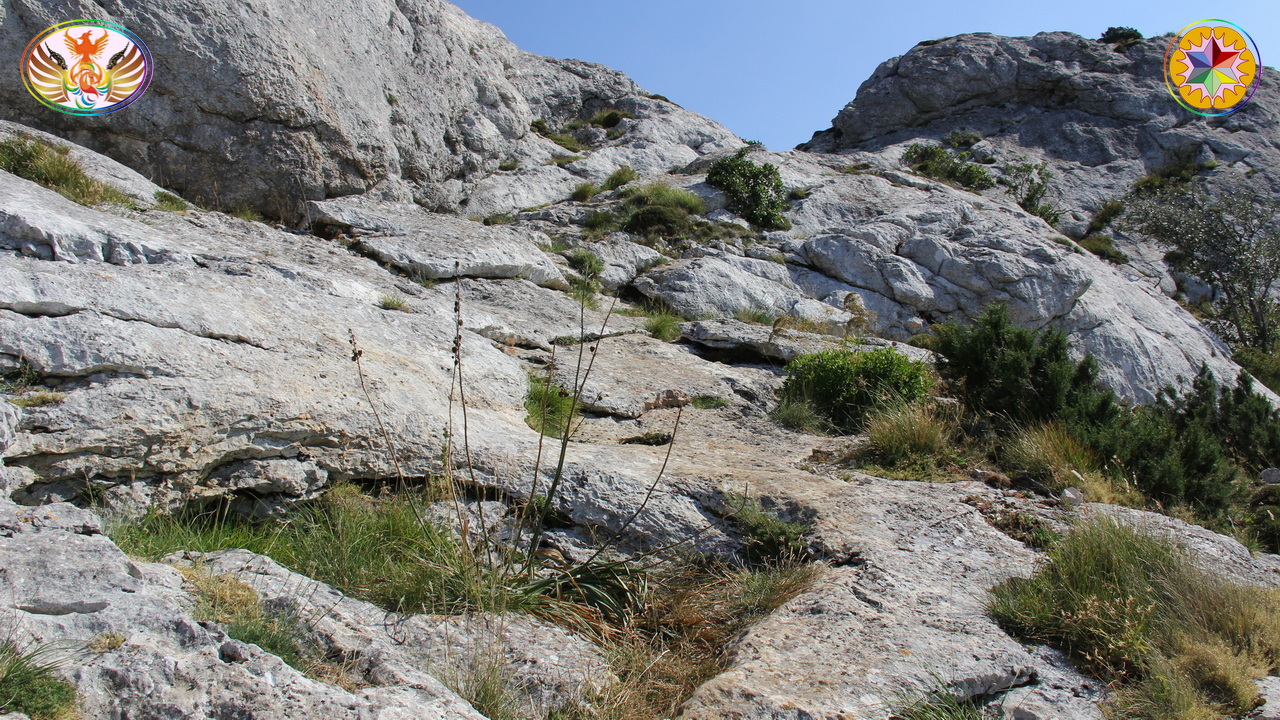 Croix de Lumière, Image de la Sainte-Baume d'Isapierre No 051 
