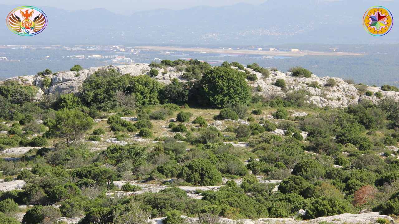 Croix de Lumière, Image de la Sainte-Baume d'Isapierre No 057 