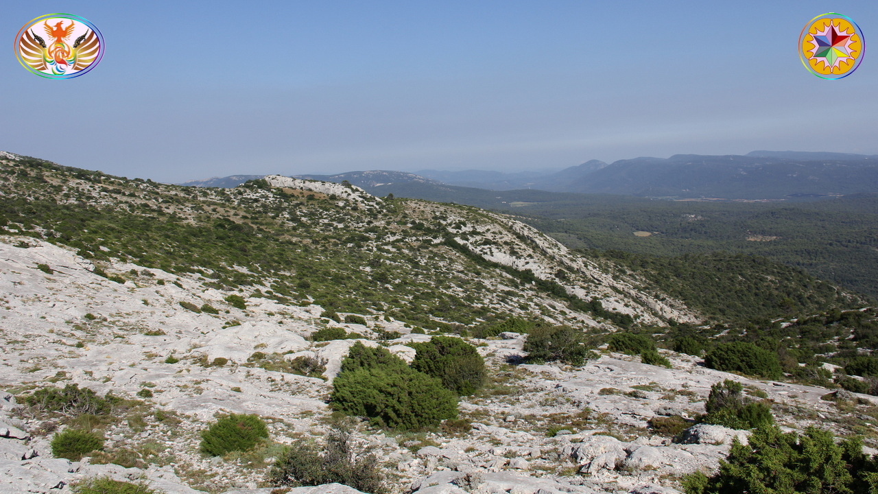 Croix de Lumière, Image de la Sainte-Baume d'Isapierre No 058 