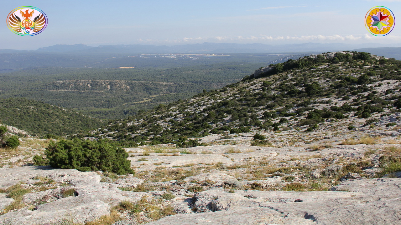Croix de Lumière, Image de la Sainte-Baume d'Isapierre No 066 