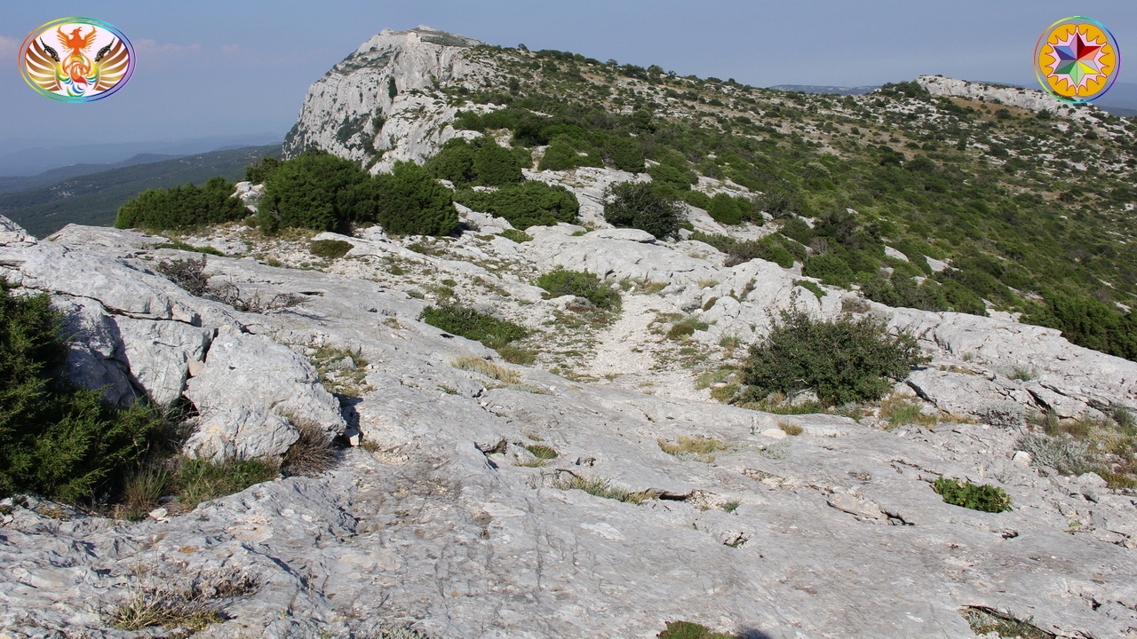 Croix de Lumière, Image de la Sainte-Baume d'Isapierre No 067 