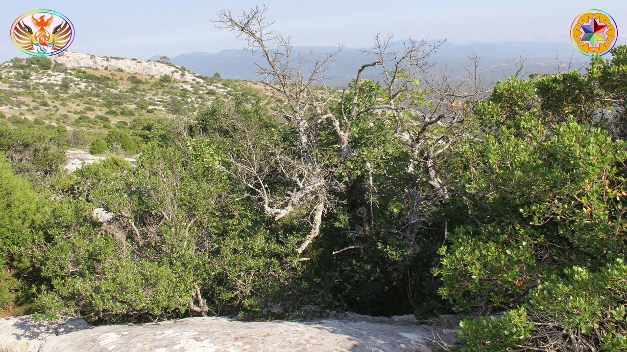 Cliquez sur la Photo pour quitter le Diaporama et Ouvrir la Photo correspondante...