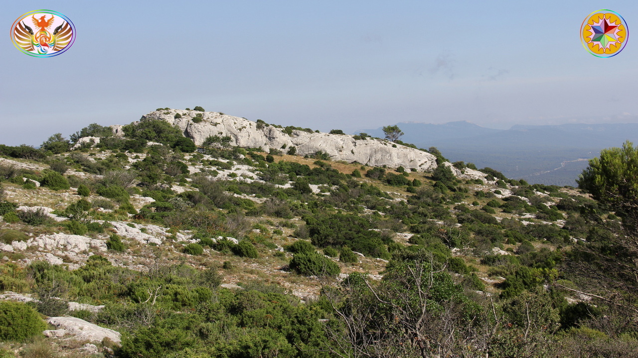 Croix de Lumière, Image de la Sainte-Baume d'Isapierre No 074 