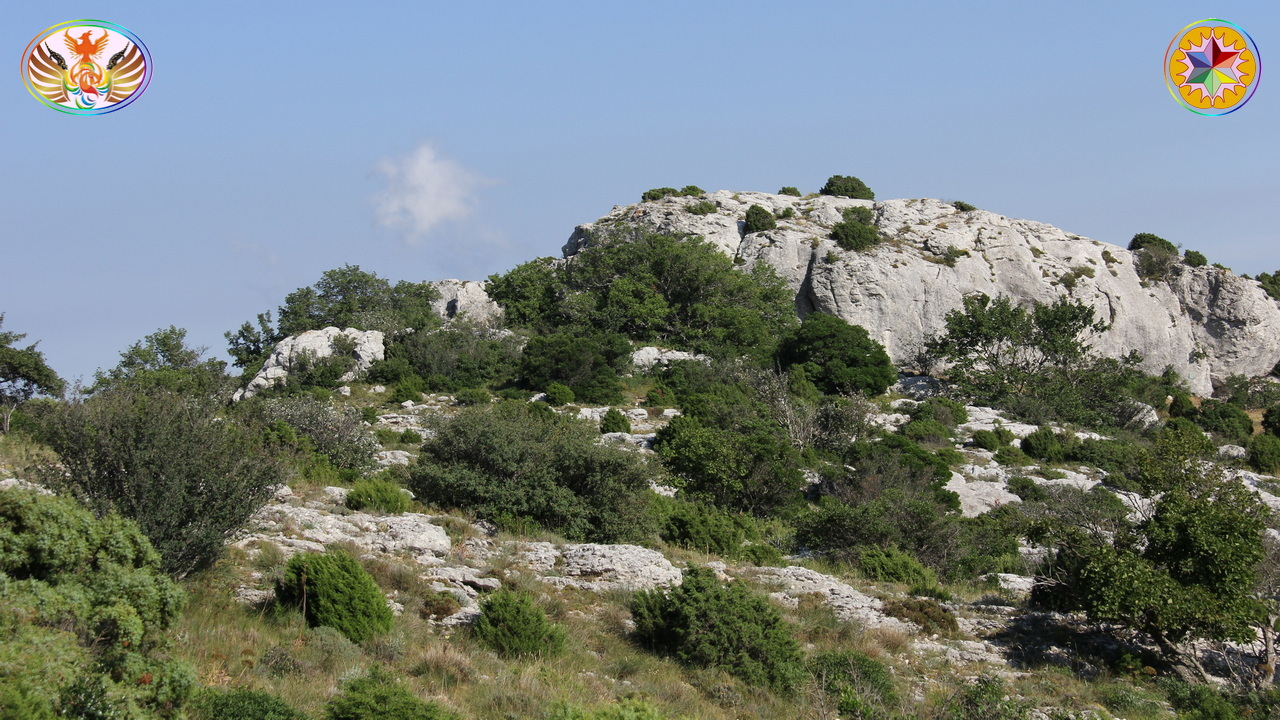Croix de Lumière, Image de la Sainte-Baume d'Isapierre No 078 