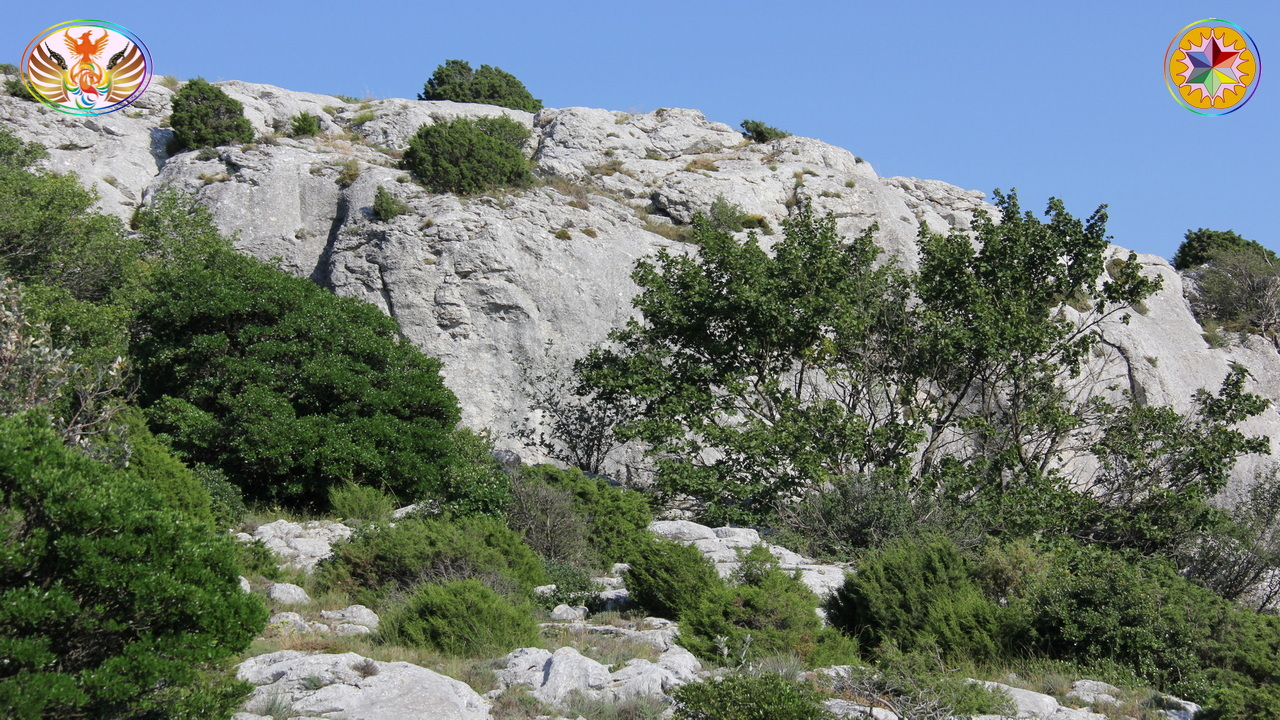 Croix de Lumière, Image de la Sainte-Baume d'Isapierre No 0010 