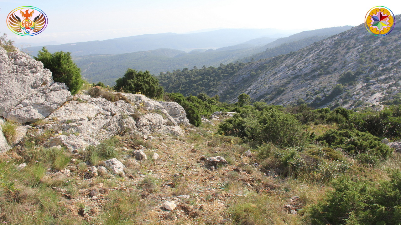 Croix de Lumière, Image de la Sainte-Baume d'Isapierre No 086 