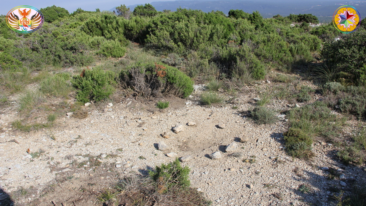 Croix de Lumière, Image de la Sainte-Baume d'Isapierre No 100 