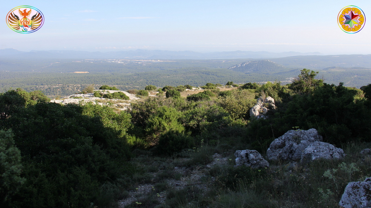 Croix de Lumière, Image de la Sainte-Baume d'Isapierre No 123 