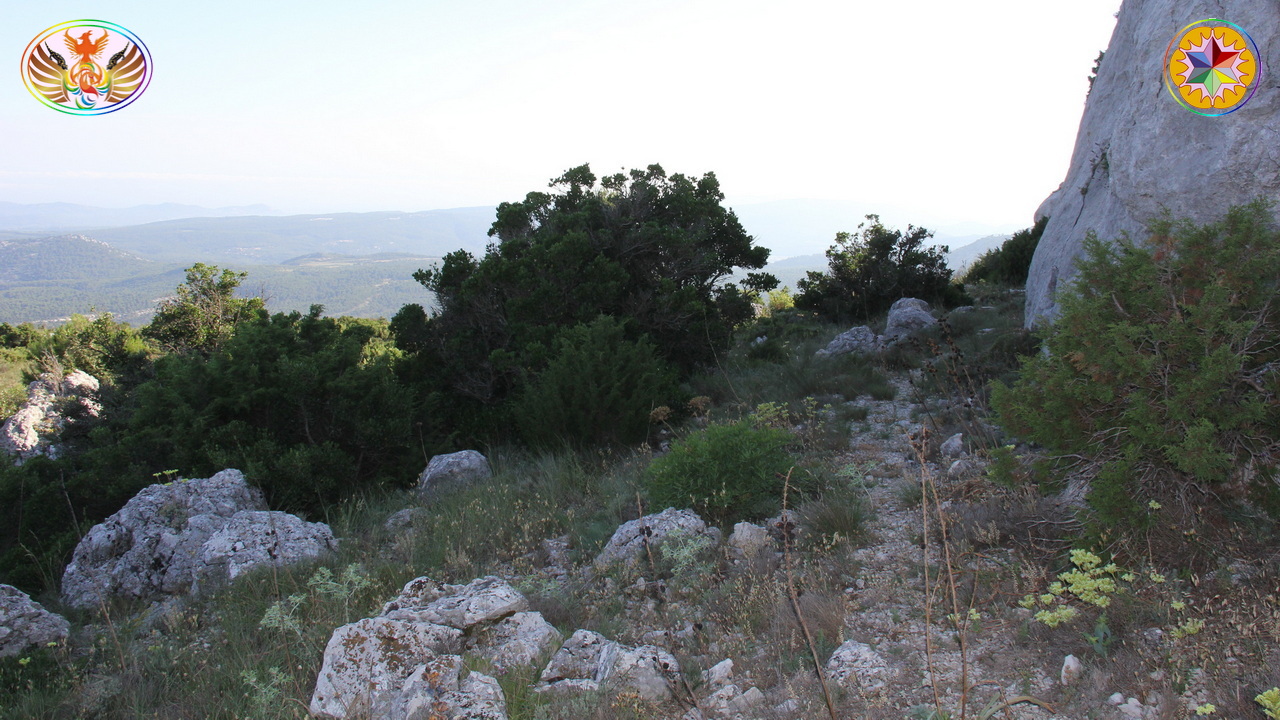 Croix de Lumière, Image de la Sainte-Baume d'Isapierre No 124 