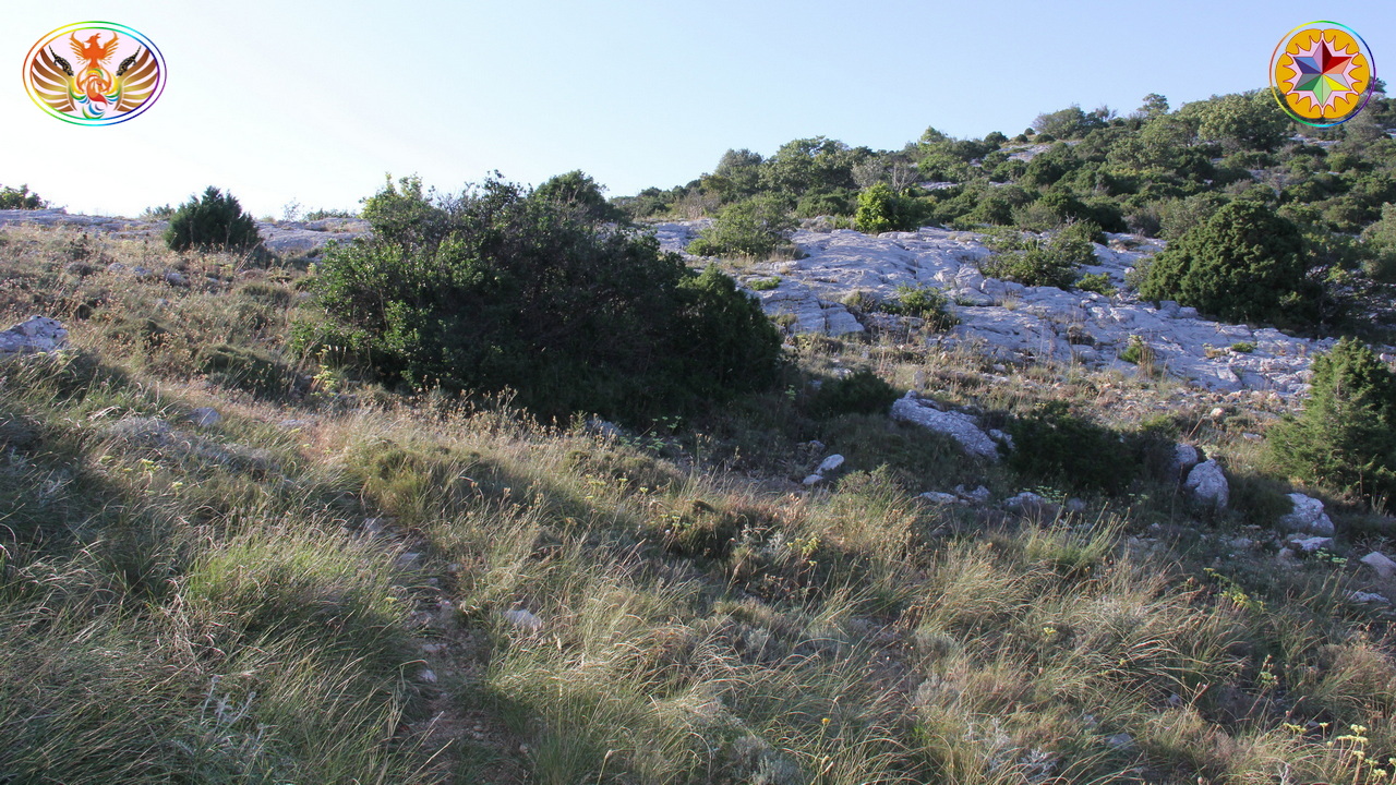 Croix de Lumière, Image de la Sainte-Baume d'Isapierre No 131 