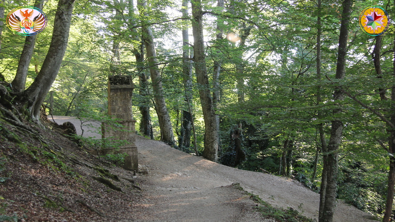 Croix de Lumière, Image de la Sainte-Baume d'Isapierre No 159 