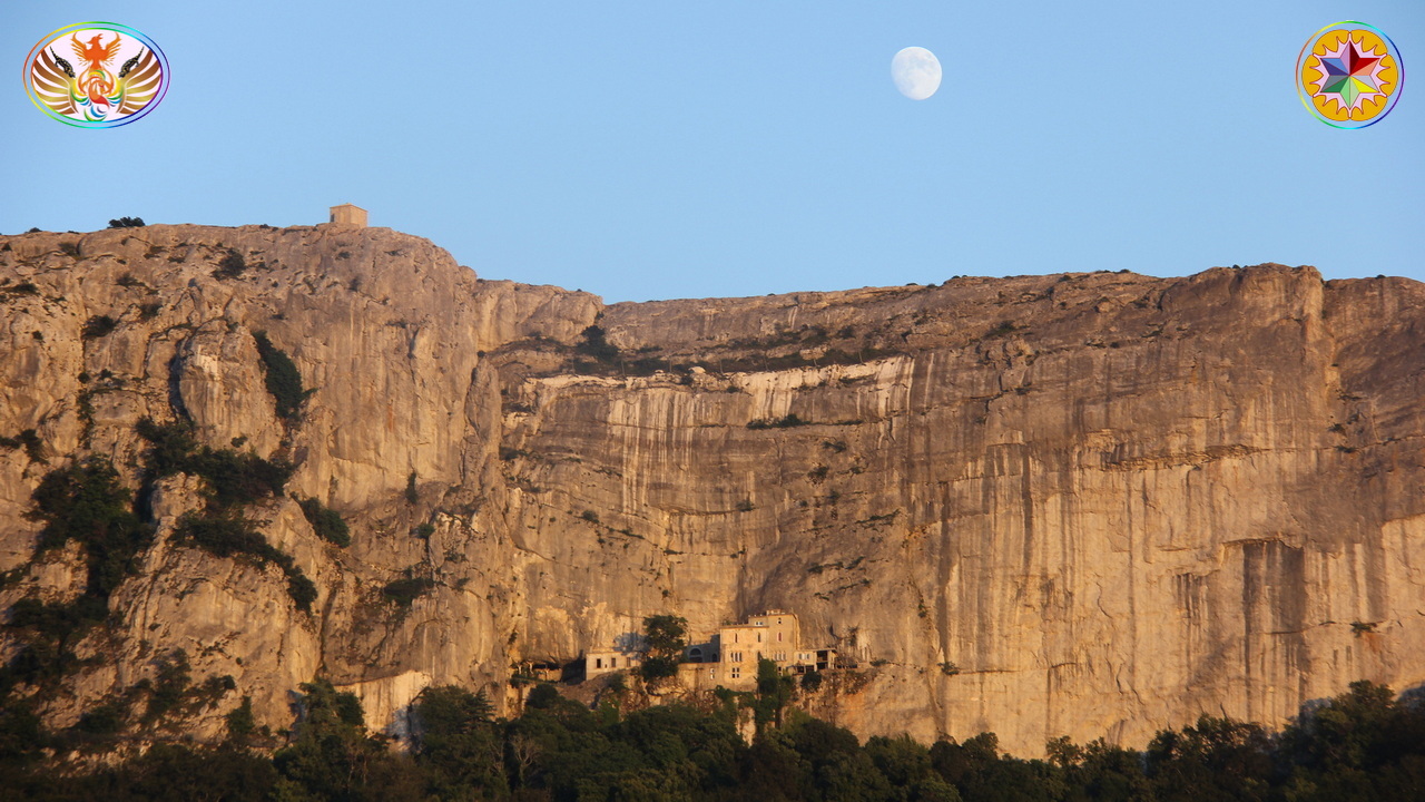 Croix de Lumière, Image de la Sainte-Baume d'Isapierre No 209 