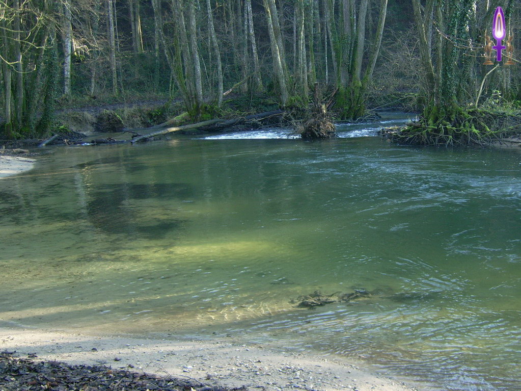 Espace No 5 : Profitez toujours des moments de calme pour relâcher vos tensions, vous redeviendrez forcément plus perméable et plus fluide à tout...