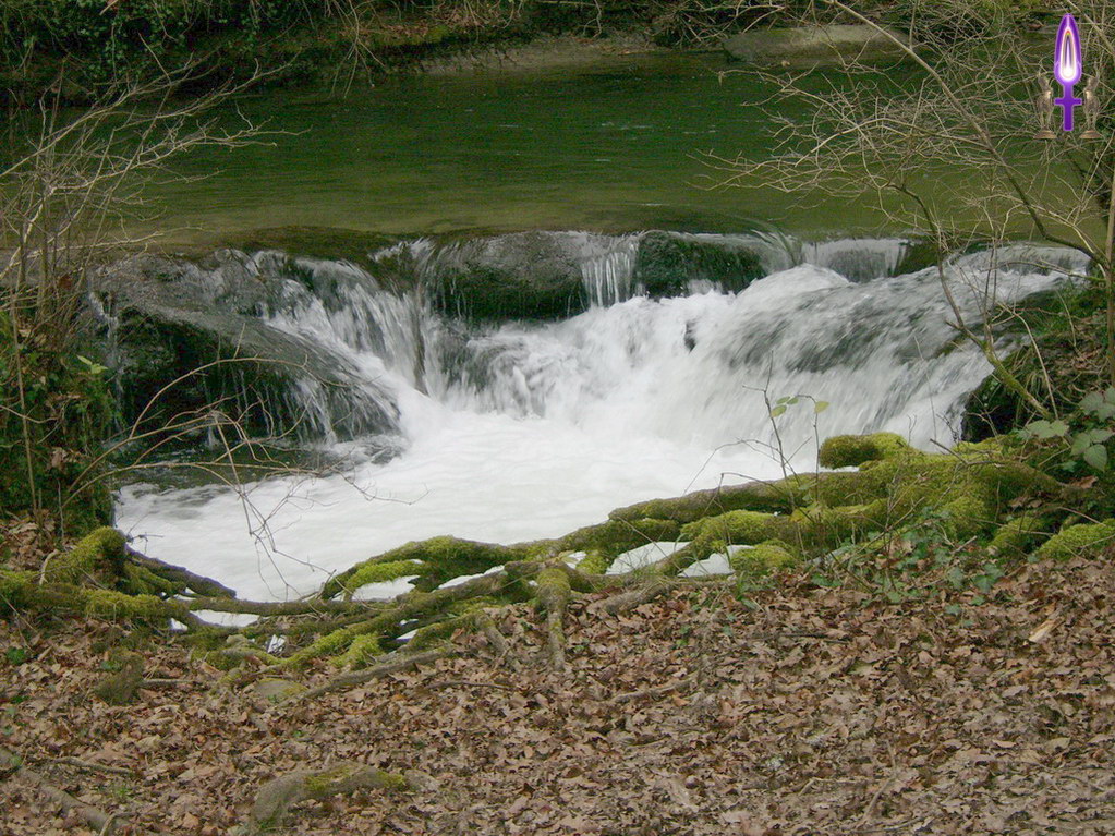 Espace No 18 : Se remplir naturellement de toutes les énergies qui se présentent, celles de l'Eau, de l'Air, de la Terre et de la Lumière, tout cela dans le même creuset...